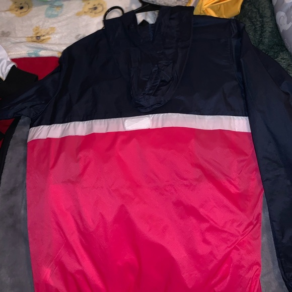 Champion wind breaker - Picture 2 of 3